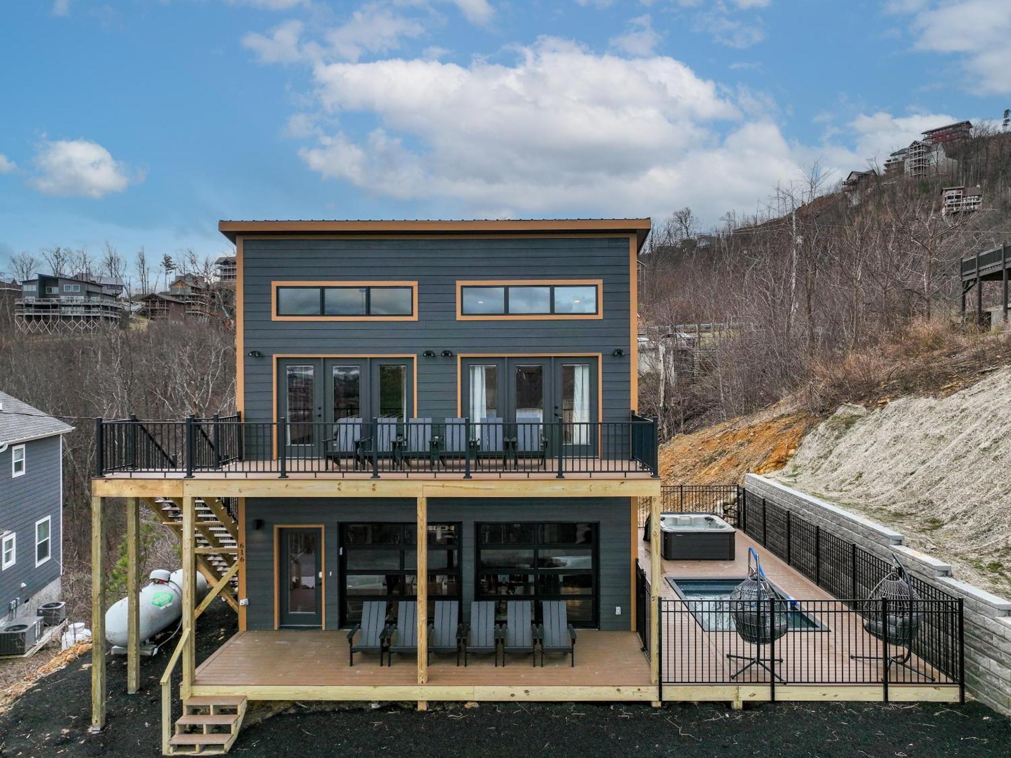 Mountain Mermaid Villa Гетлинбург Екстериор снимка